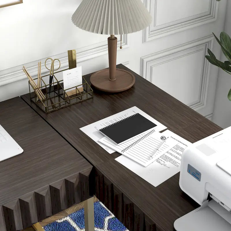 Bureau d'ordinateur en forme de L avec plateau relevable Bird Glam en métal et ports USB, par Furniture of America