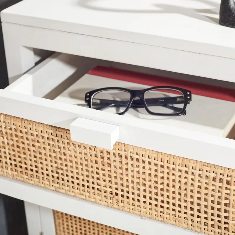 Table de chevet SAFAVIEH Zhane Coastal à 1 tiroir et 1 porte