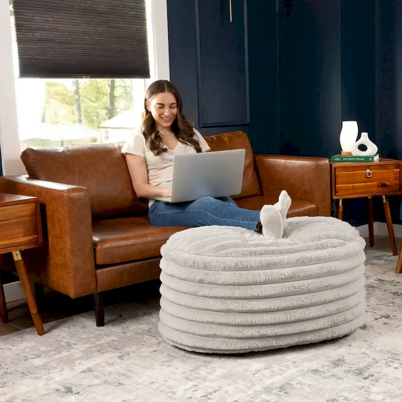 Pouf Jaxx Paran - Ottoman moelleux en fausse fourrure pour un intérieur moderne