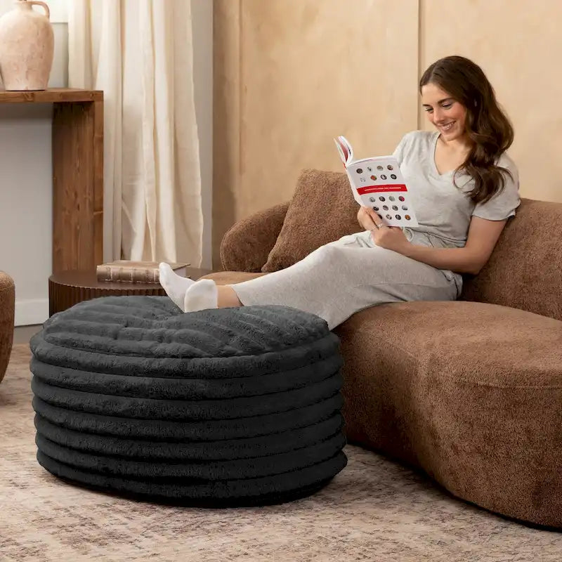 Pouf Jaxx Paran - Ottoman moelleux en fausse fourrure pour un intérieur moderne
