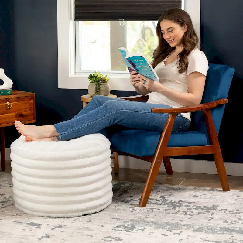 Pouf Jaxx Paran - Ottoman moelleux en fausse fourrure pour un intérieur moderne