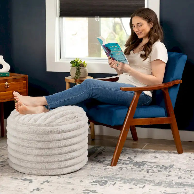 Pouf Jaxx Paran - Ottoman moelleux en fausse fourrure pour un intérieur moderne