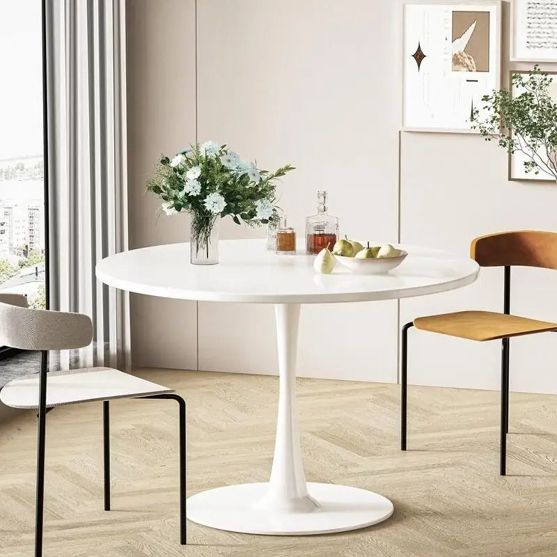 Table de cuisine ou de salle à manger ronde Grondin de style moderne du milieu du siècle, avec plateau en MDF de qualité supérieure et pied central en acier.