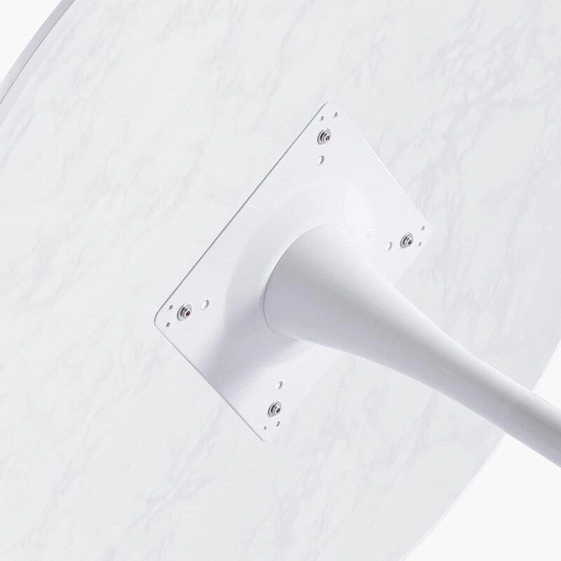 Table de cuisine ou de salle à manger ronde Grondin de style moderne du milieu du siècle, avec plateau en MDF de qualité supérieure et pied central en acier.